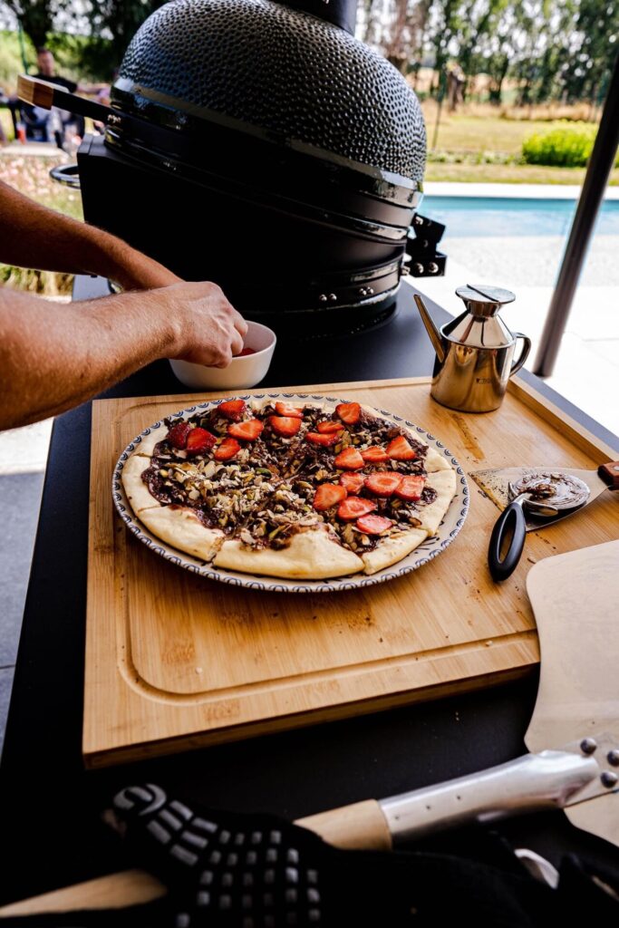 Pizza on the bbq | PLANCHA BBQ | TIGER FIRE | KAMADO BBQ